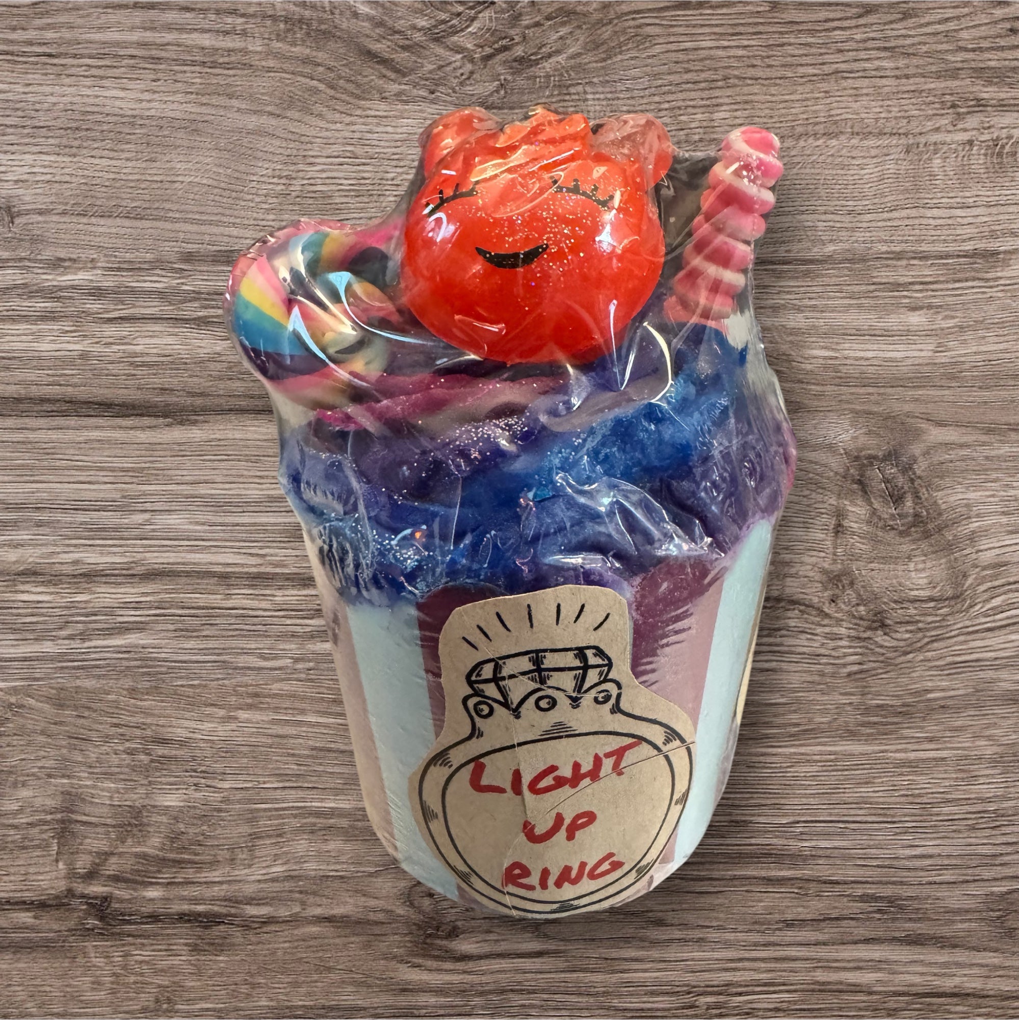 Bubble Bomb Cupcake with Light Up Ring - Cotton Candy Scent