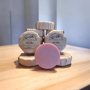 Soft and Silky Solid Hair Conditioner Bar (Love Spell)